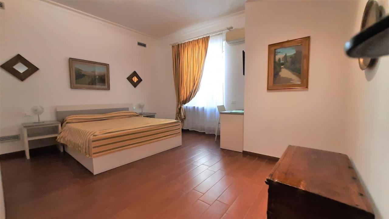 B&B Five โรม ภายนอก รูปภาพ