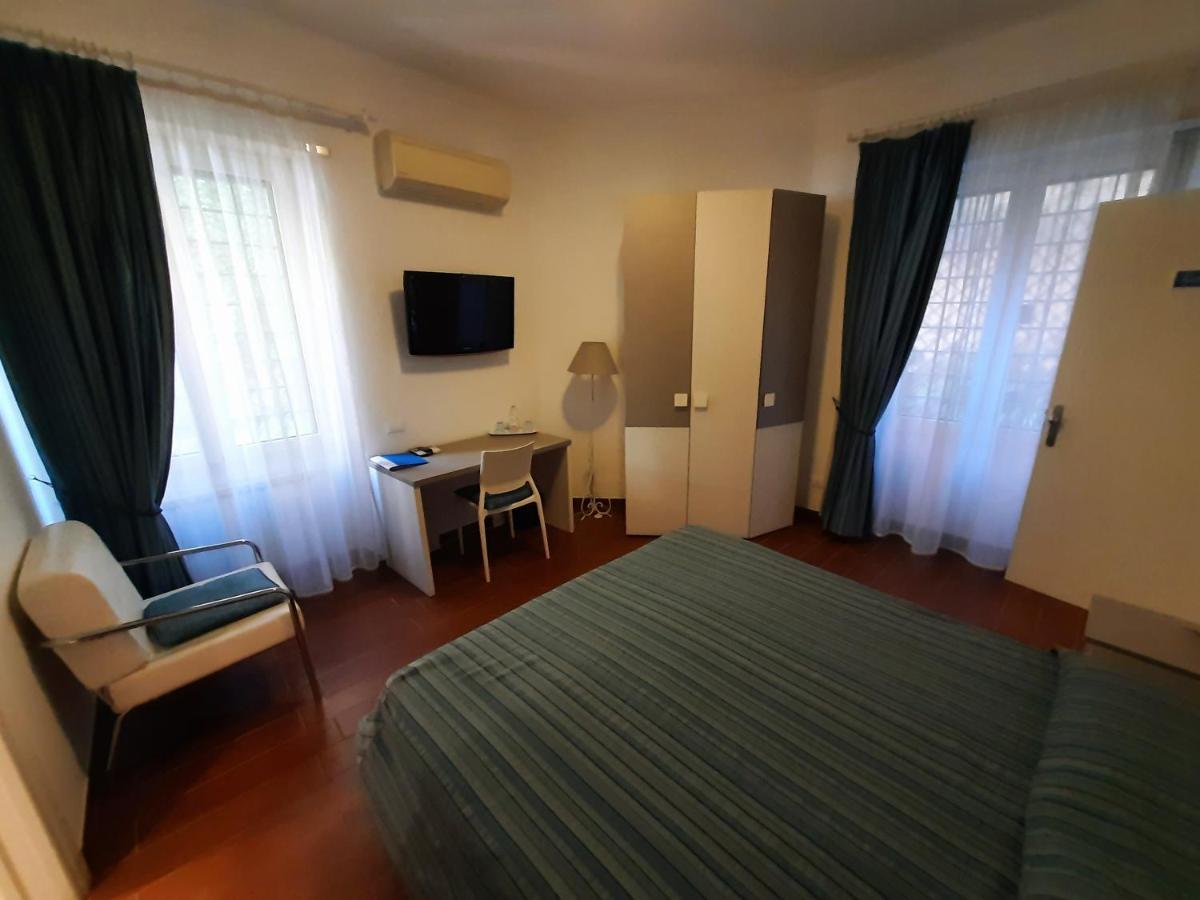 B&B Five โรม ภายนอก รูปภาพ