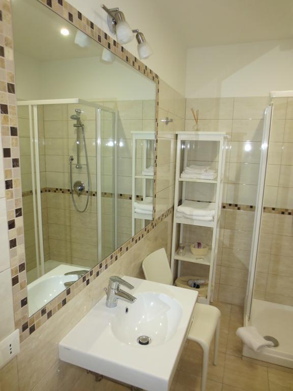 B&B Five โรม ภายนอก รูปภาพ